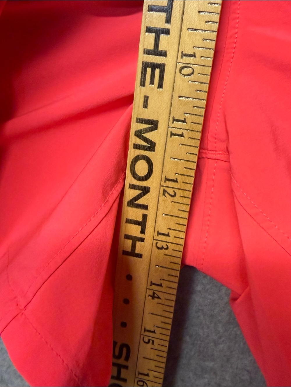 The North Face Women's Red Woven Polyester Athletic Shorts Pockets 3" Inseam SzM - Picture 7 of 11